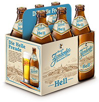 Eine offene Bierkiste mit sechs sichtbaren Flaschen und hellem Etikett.